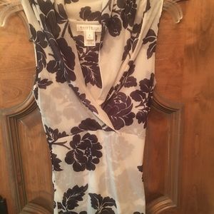 😳🌟WHITE HOUSE/BLACK MARKET💋